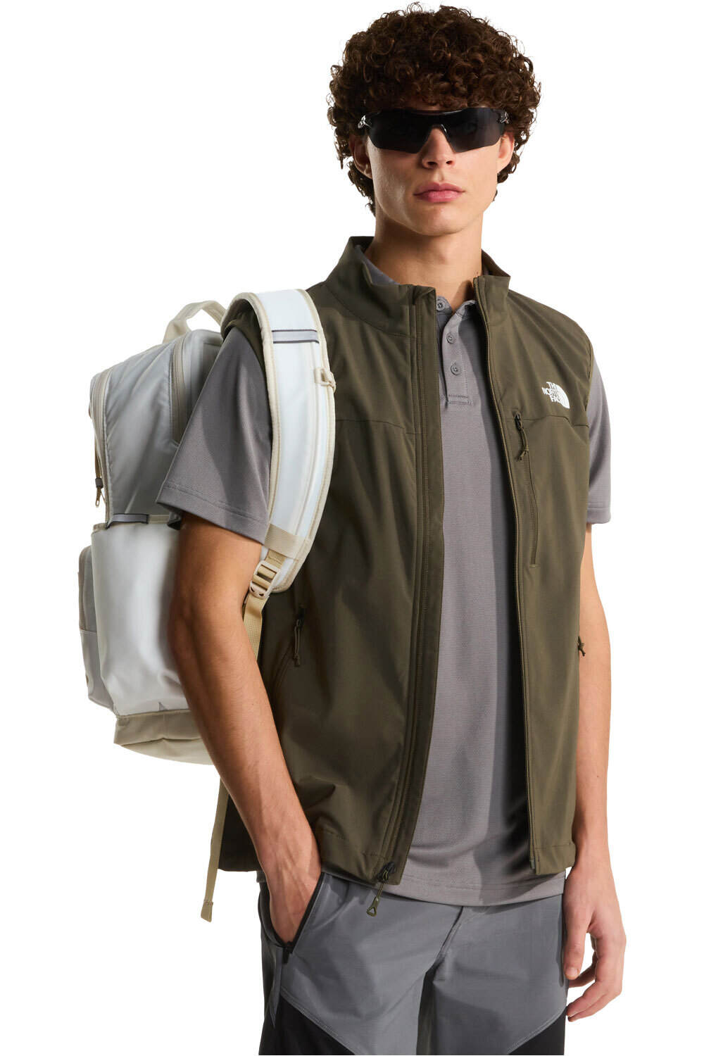 The North Face mochila montaña BASE CAMP DAYPACK 01