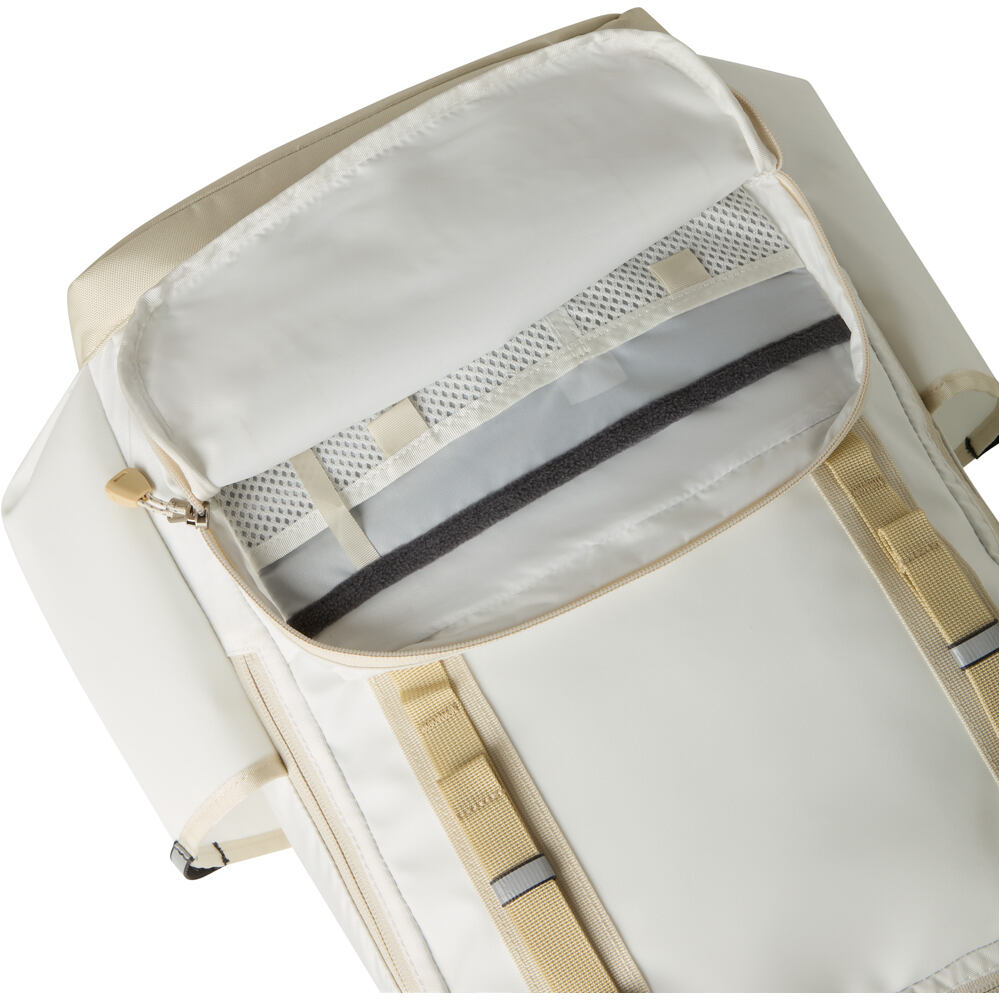 The North Face mochila montaña BASE CAMP DAYPACK 06