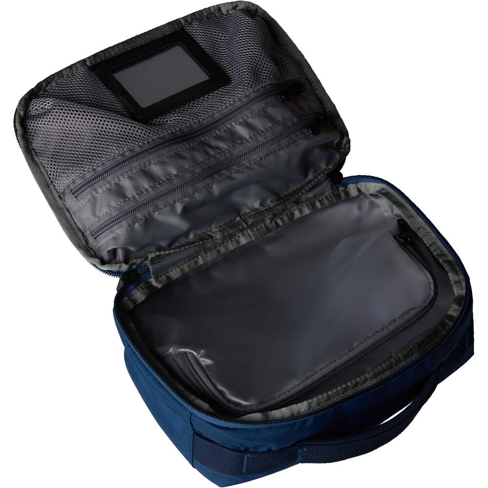 The North Face mochila montaña BASE CAMP VOYAGER TOILETRY KIT 01
