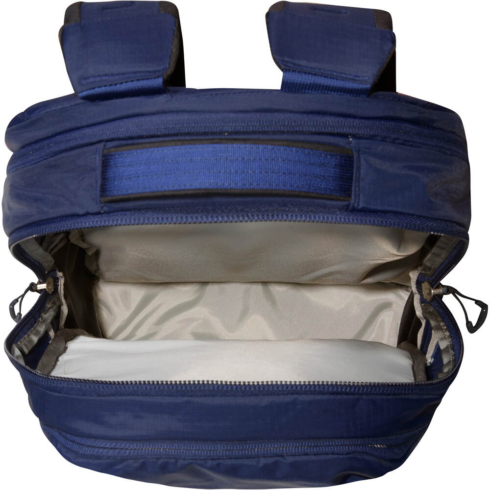 The North Face mochila montaña RECON 03