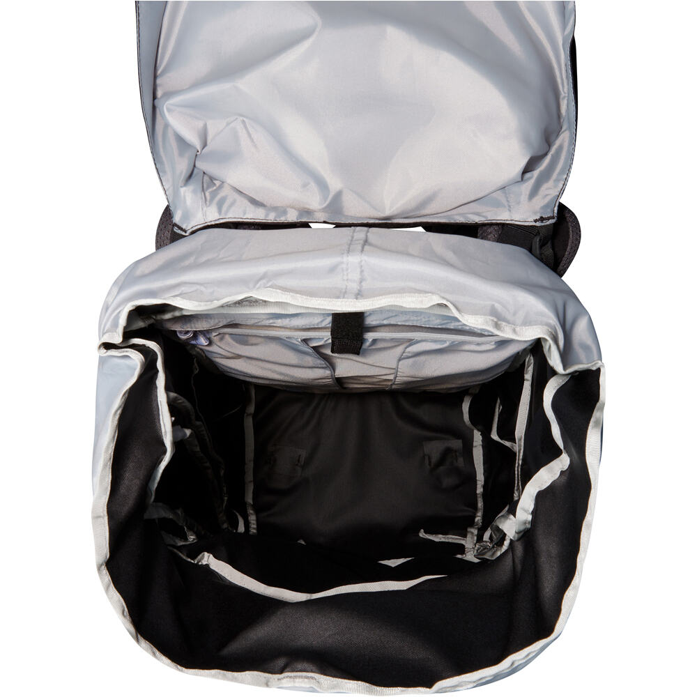 The North Face mochila montaña TERRA 55 03