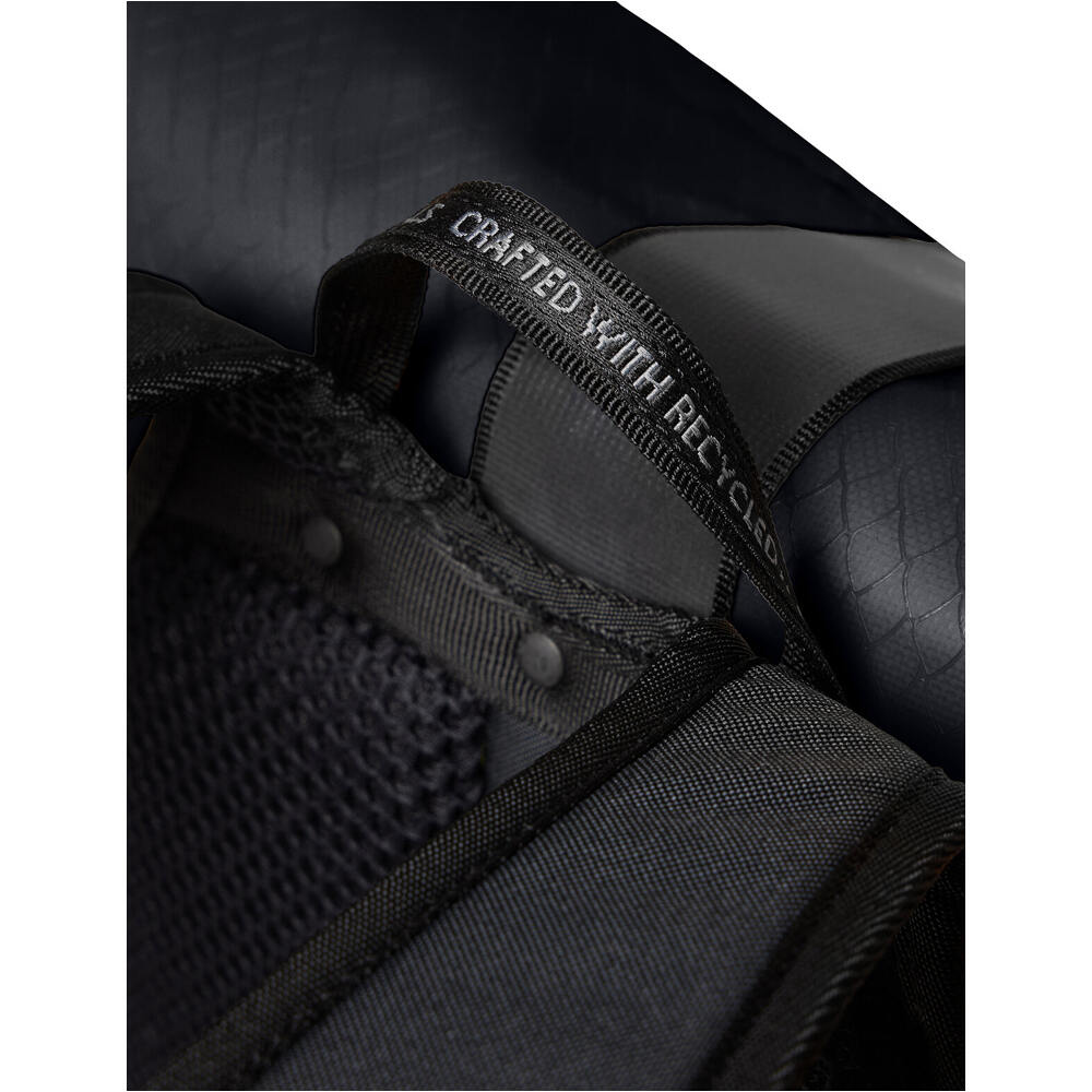 Vaude mochila montaña Clubride Aqua 17 06