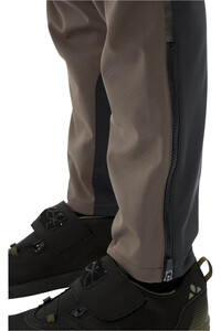 Vaude pantalón largo ciclismo hombre Men's Qimsa Softshell Pants II 04
